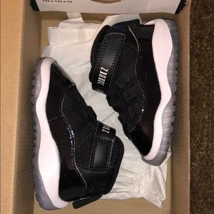 Retro Jordan 11, Size 4c